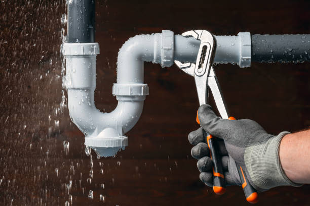 Professional Sewer Line Repair technician working in Silver Lake, FL